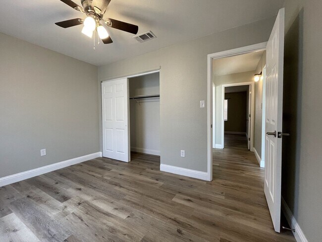 Building Photo - Modern Comfort Awaits: Your Dream 3-Bedroo...