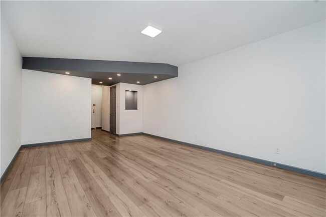 Building Photo - 1237 Avenue Z