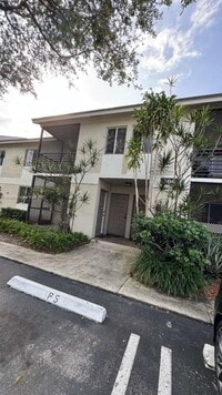 Building Photo - 306 Gardens Dr