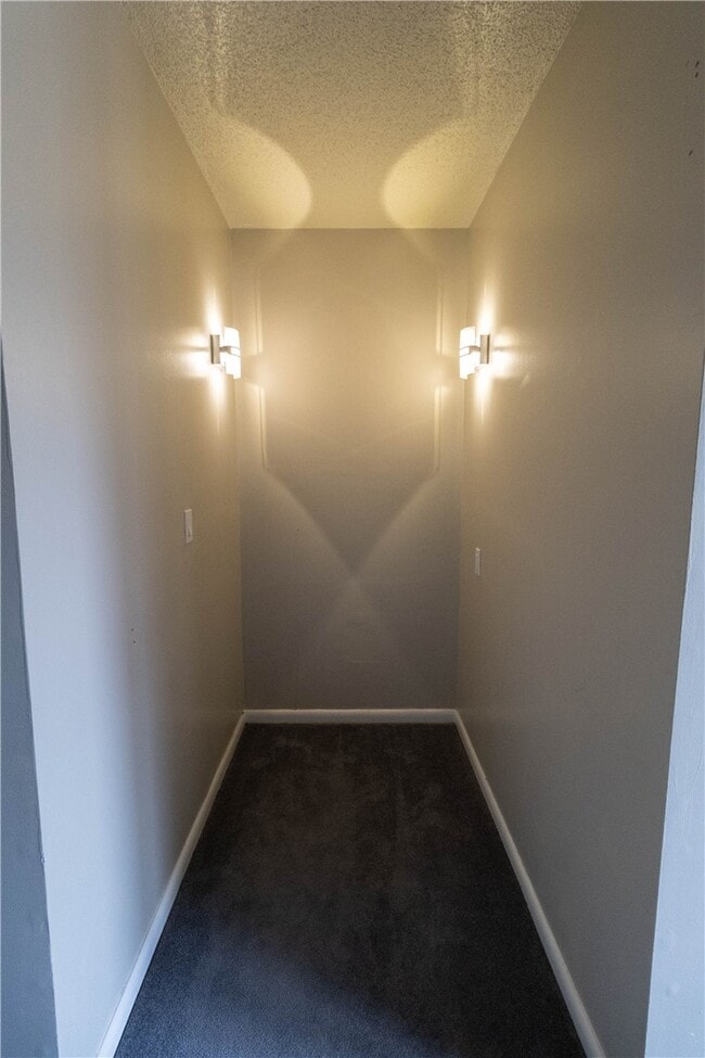 Building Photo - 14 Britten Cir