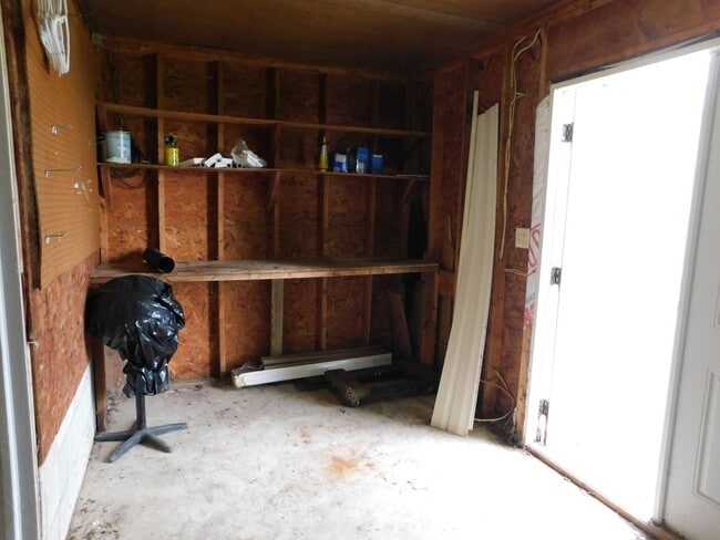 Building Photo - Waterfront Home In Perquimans County