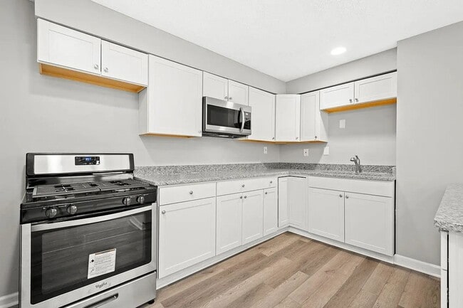 Building Photo - 207 Marie Ave