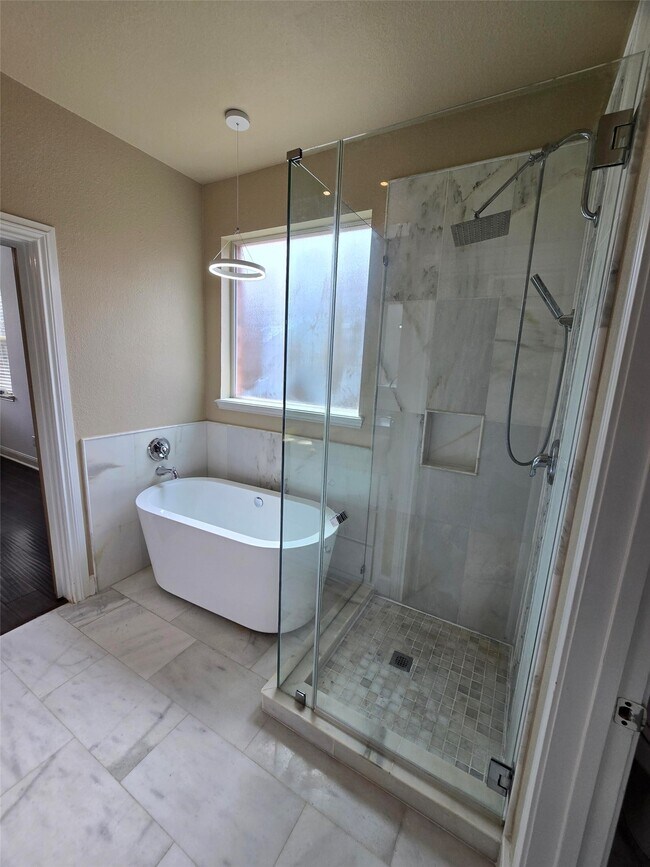Building Photo - 6119 Grassy Haven Ln