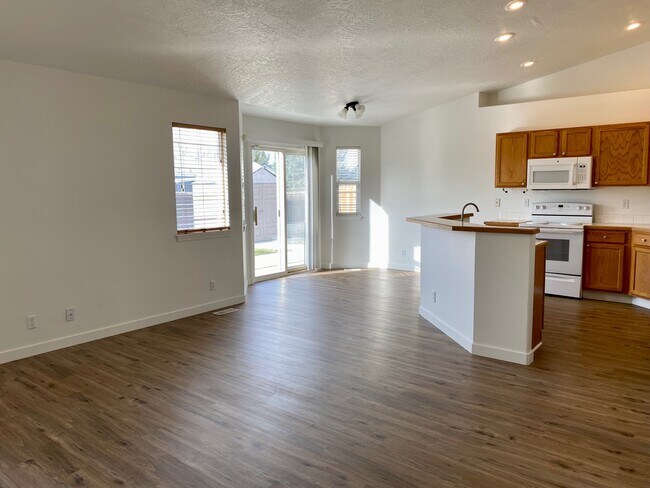 Building Photo - 11619 W Gabrielle Ct