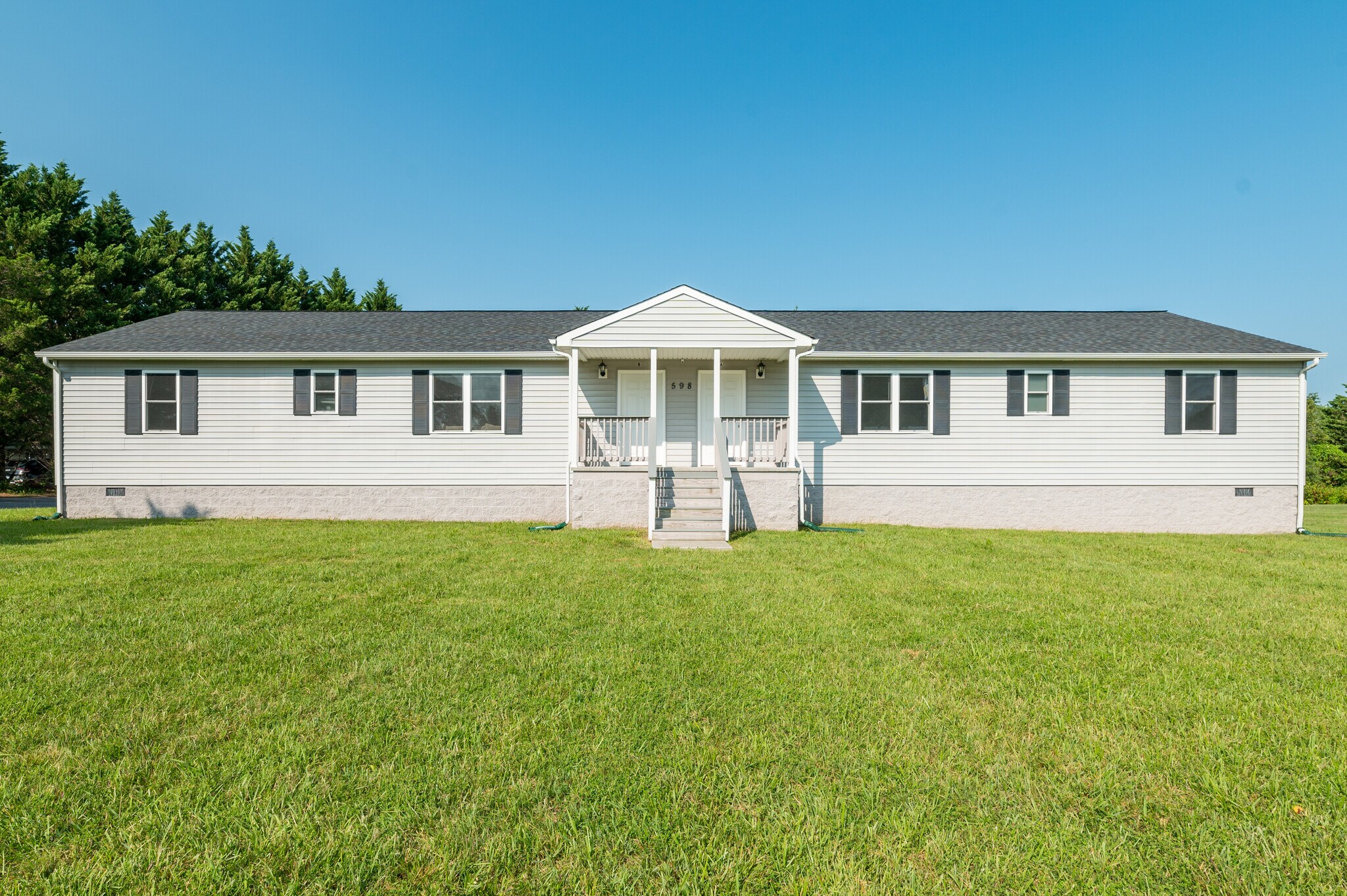 Building Photo - 598 Leesville Rd