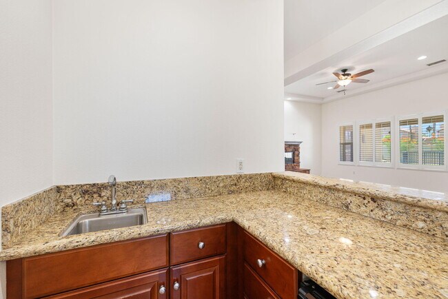 Building Photo - 145 Bellini Way