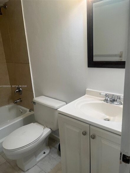 Building Photo - 1800 Sans Souci Blvd