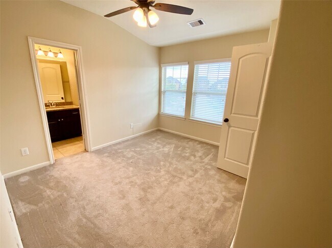 Building Photo - 12147 San Luca St