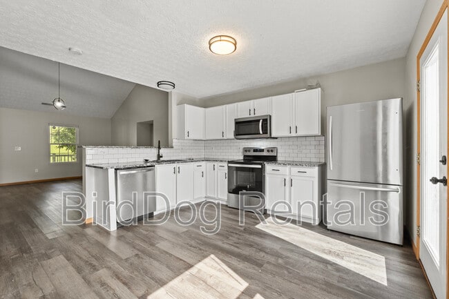 Building Photo - 1848 Village Ridge Ln
