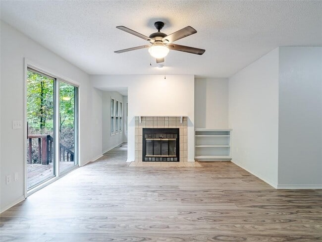 Building Photo - 40 Sandwick Dr