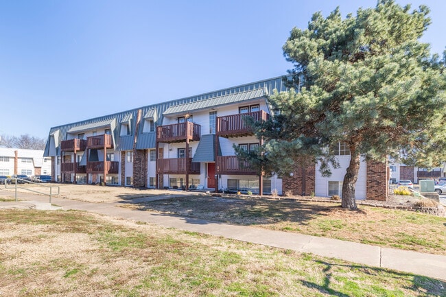 Building Photo - Ruby on the Creek Apartments
