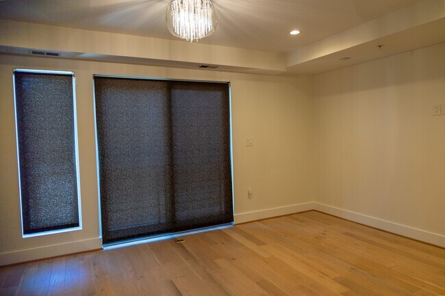 Building Photo - 1631 Montello Ave NE