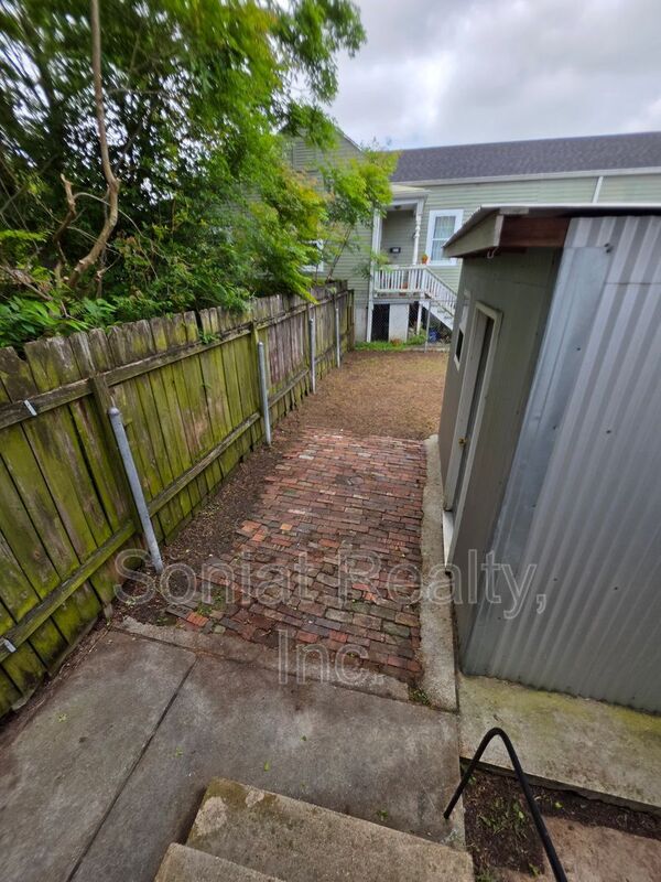 Building Photo - 3030 Palmyra St