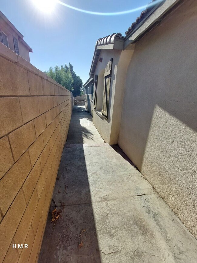 Building Photo - 13143 Chatham Dr