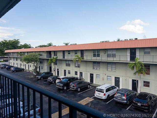 Building Photo - 805 W Oakland Park Blvd