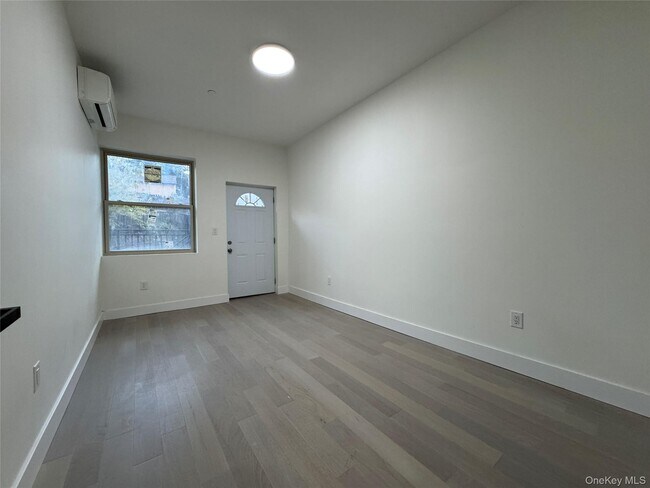 Building Photo - 101-12 Martense Ave