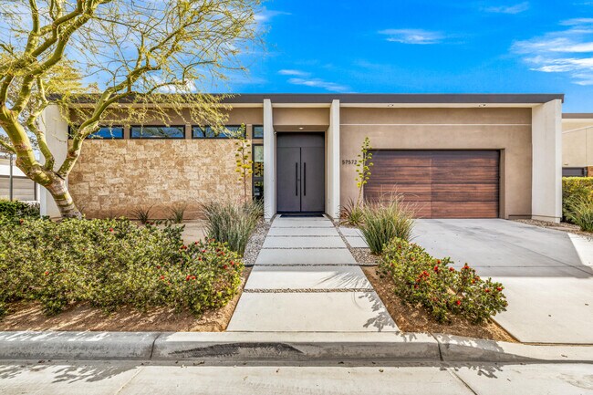 Building Photo - 57572 Salida del Sol