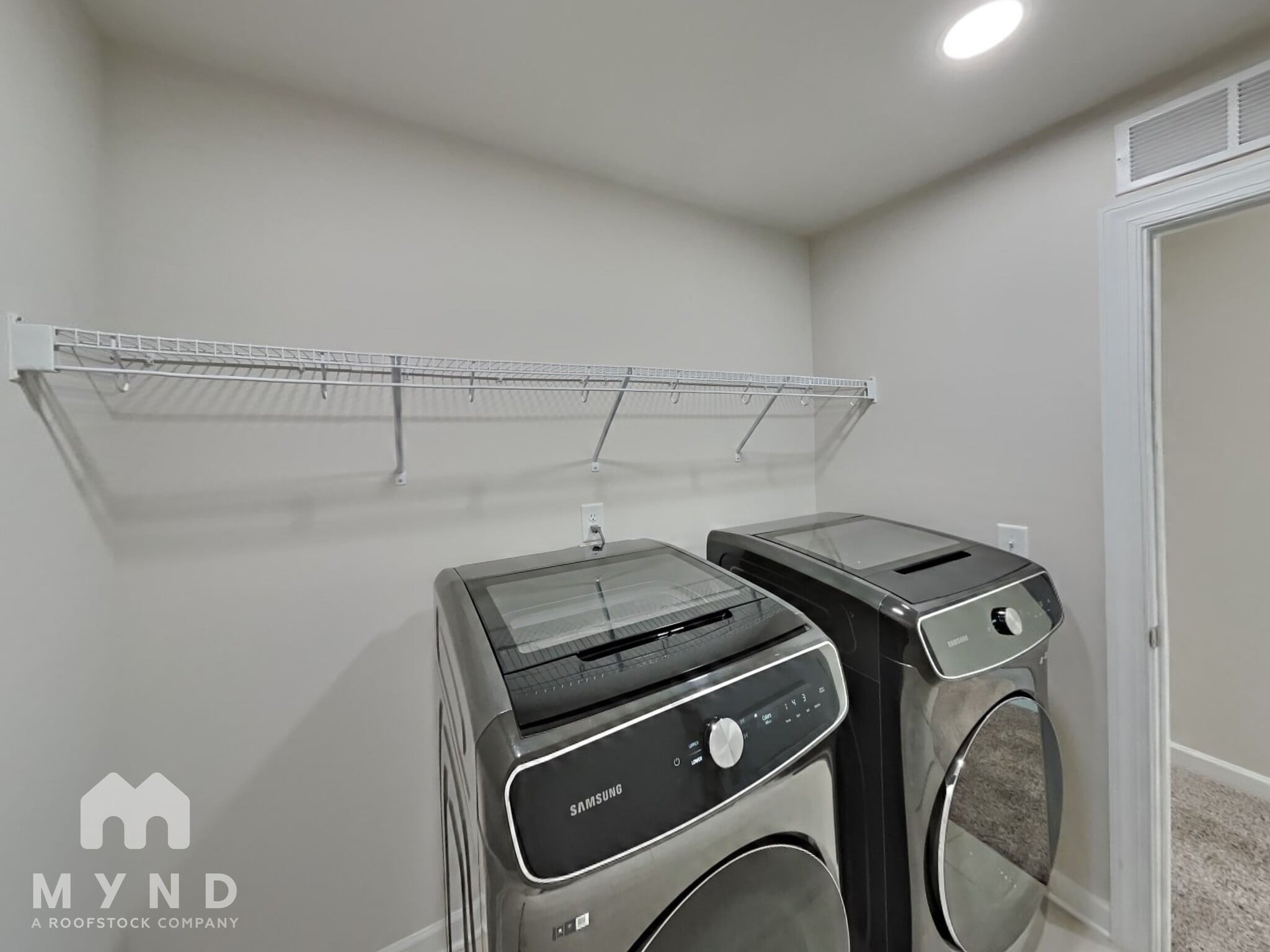 Building Photo - 3325 Lisburn St