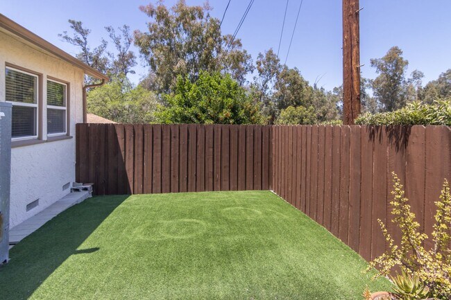 Building Photo - 22436 Avenue San Luis