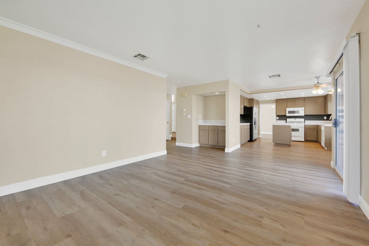 Building Photo - 3201 Angeleno Pl