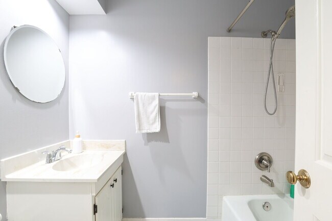 Building Photo - Welcome Home!