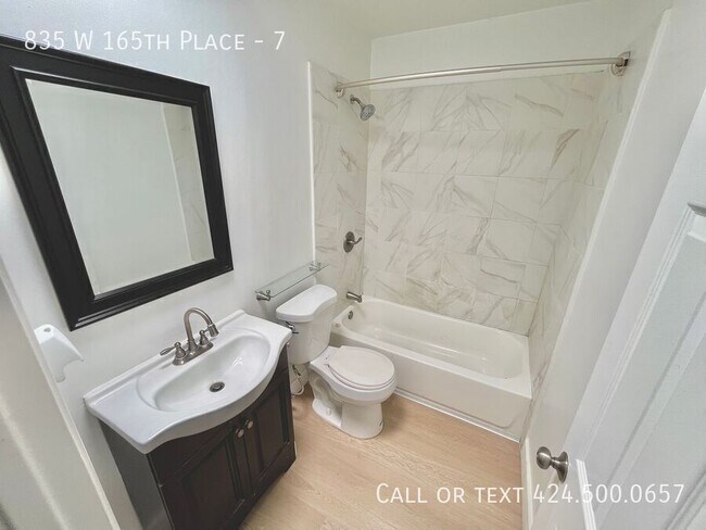 Building Photo - 835 W 165th Pl