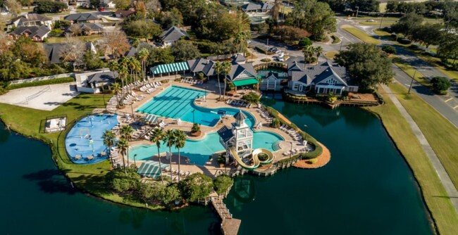 Building Photo - Hot Summer, Sparkling Pools and Golf!