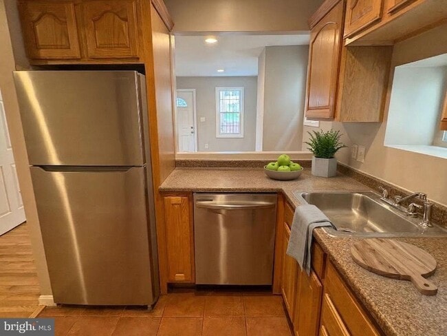 Building Photo - 5126 Call Pl SE