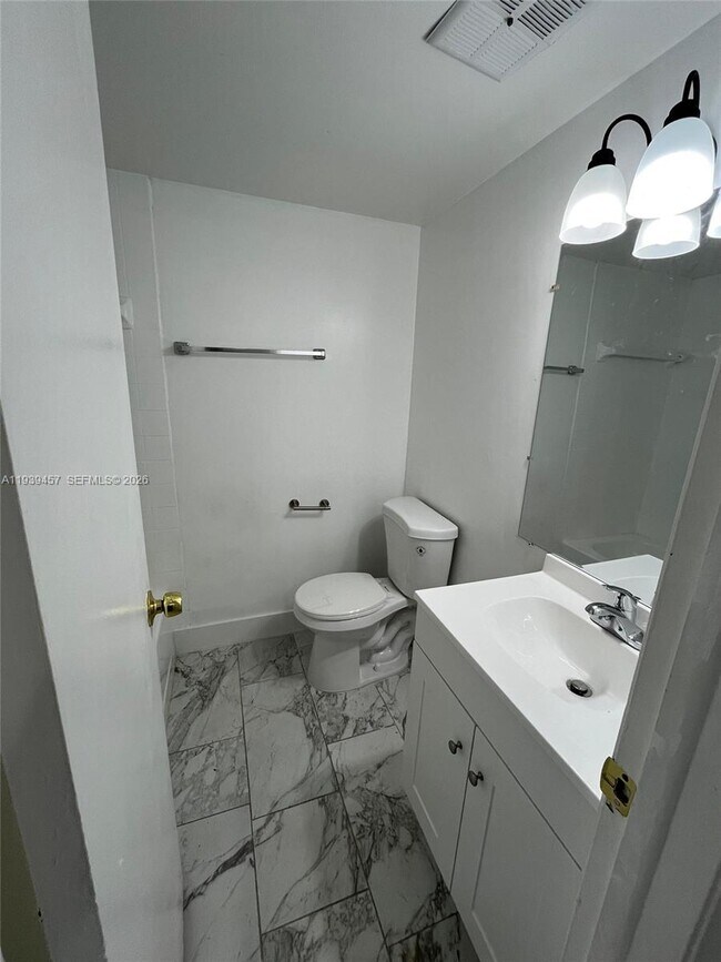 Building Photo - 7450 SW 153rd Pl