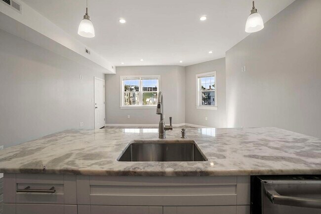Building Photo - 57 Batchelder St