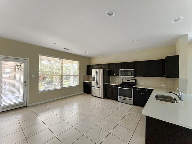 Building Photo - 512 Canadian Springs Dr