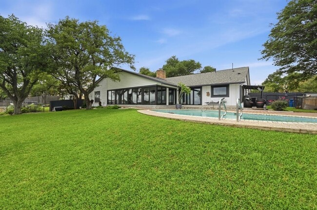 Building Photo - 4805 Greystone Dr