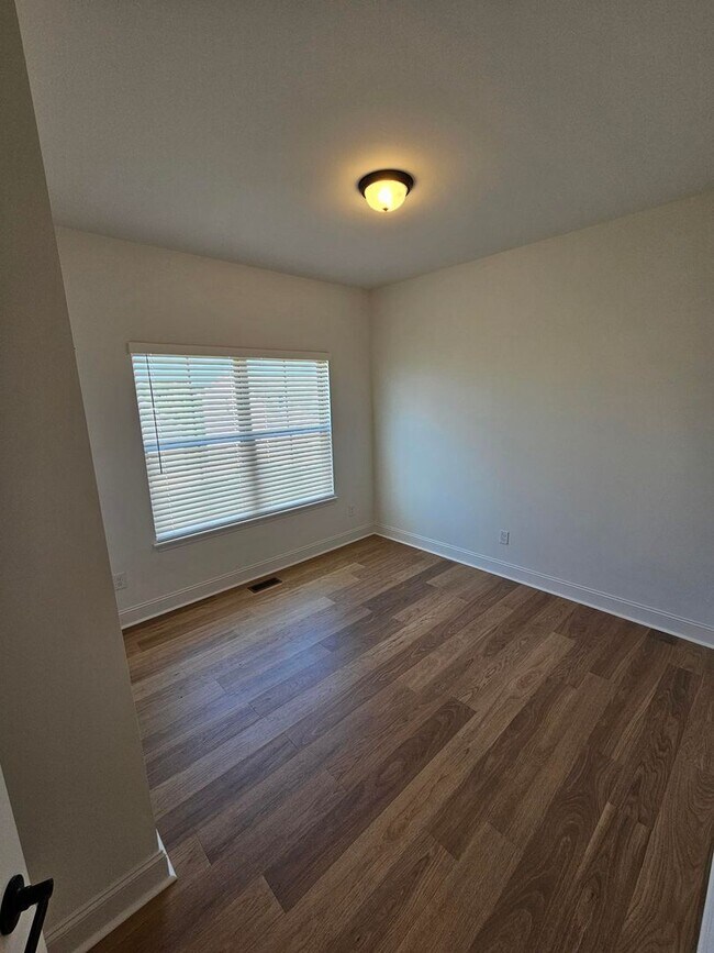 Building Photo - Brand-New Construction in Karns – Washer &...