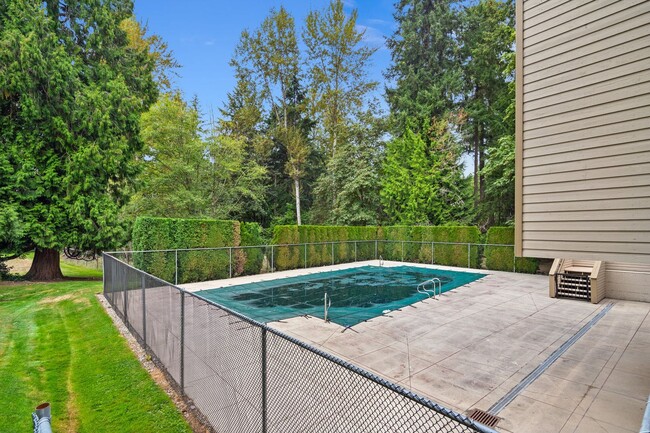 Building Photo - Ground floor 1 bed + bonus room in prime B...