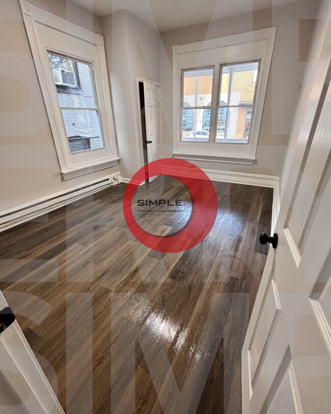 Building Photo - 230 N 4th St