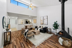 Building Photo - 6858 139th Ave NE