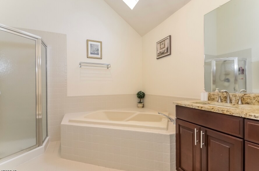 Building Photo - 94 Hagerman Ct