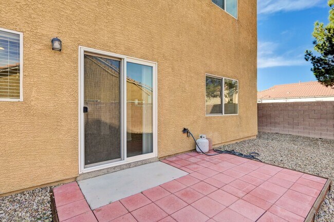 Building Photo - 4 Bedroom Near Spring Valley— Your Next Chapter Starts Here!