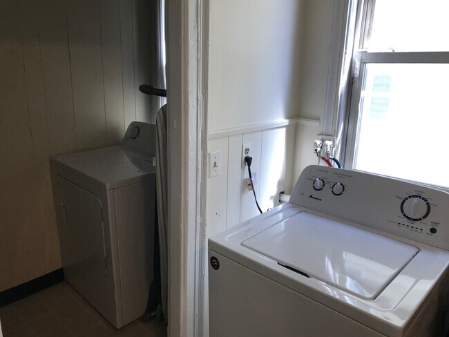 Building Photo - 360 Highland Ave