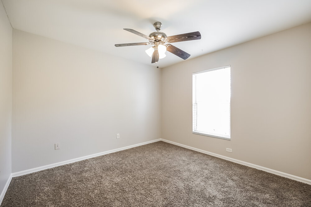 Building Photo - 15585 Spring Line Ln