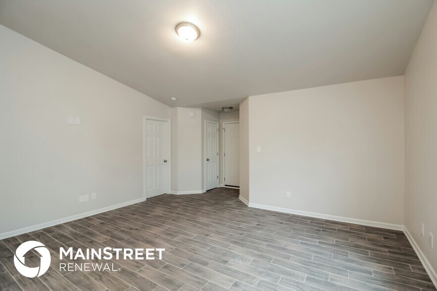 Building Photo - 2865 Oasis Ln