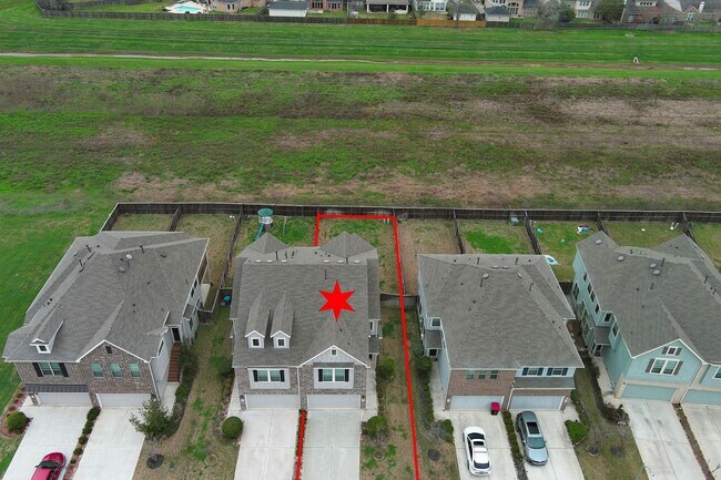 Building Photo - 8739 Tubelo Mill Dr