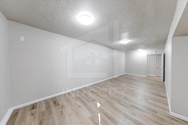 Building Photo - 2918 W Mooresville Rd