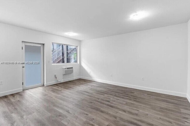 Building Photo - 7930 Tatum Waterway Dr