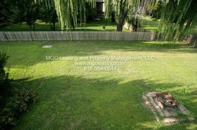 Building Photo - Single-Family Home in Oak Ridge Meadows in Lee's Summit!