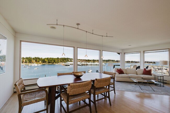 Building Photo - Furnished Bainbridge Island Waterfront Home with Incredible Views