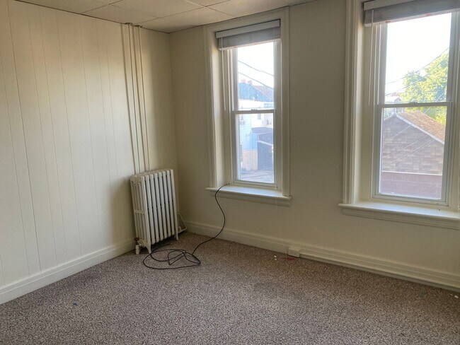 Building Photo - 513 Weidman St