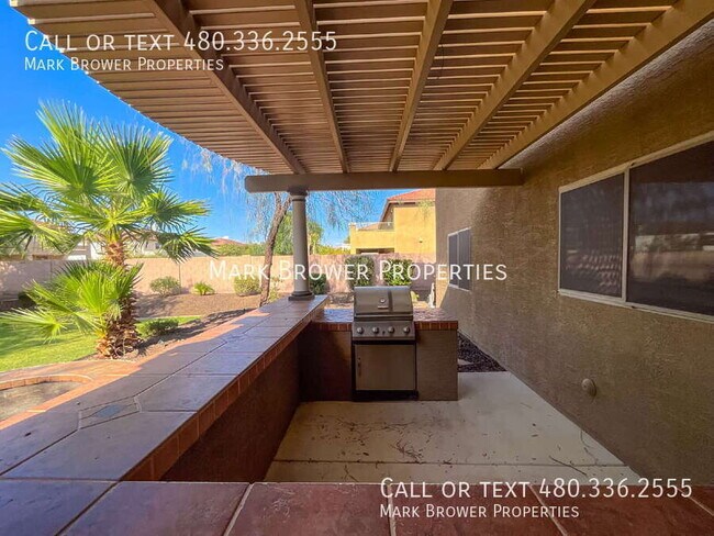 Building Photo - 1648 E Canyon Way