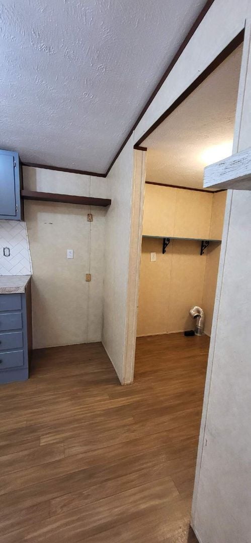 Building Photo - 2/1 single wide outside city limits