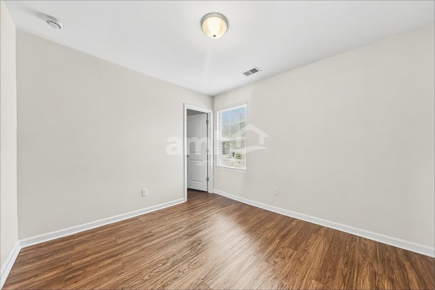 Building Photo - 201 Orion Way